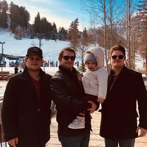 Meet your Posher, Hank